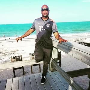 Meet your Posher, Dexter